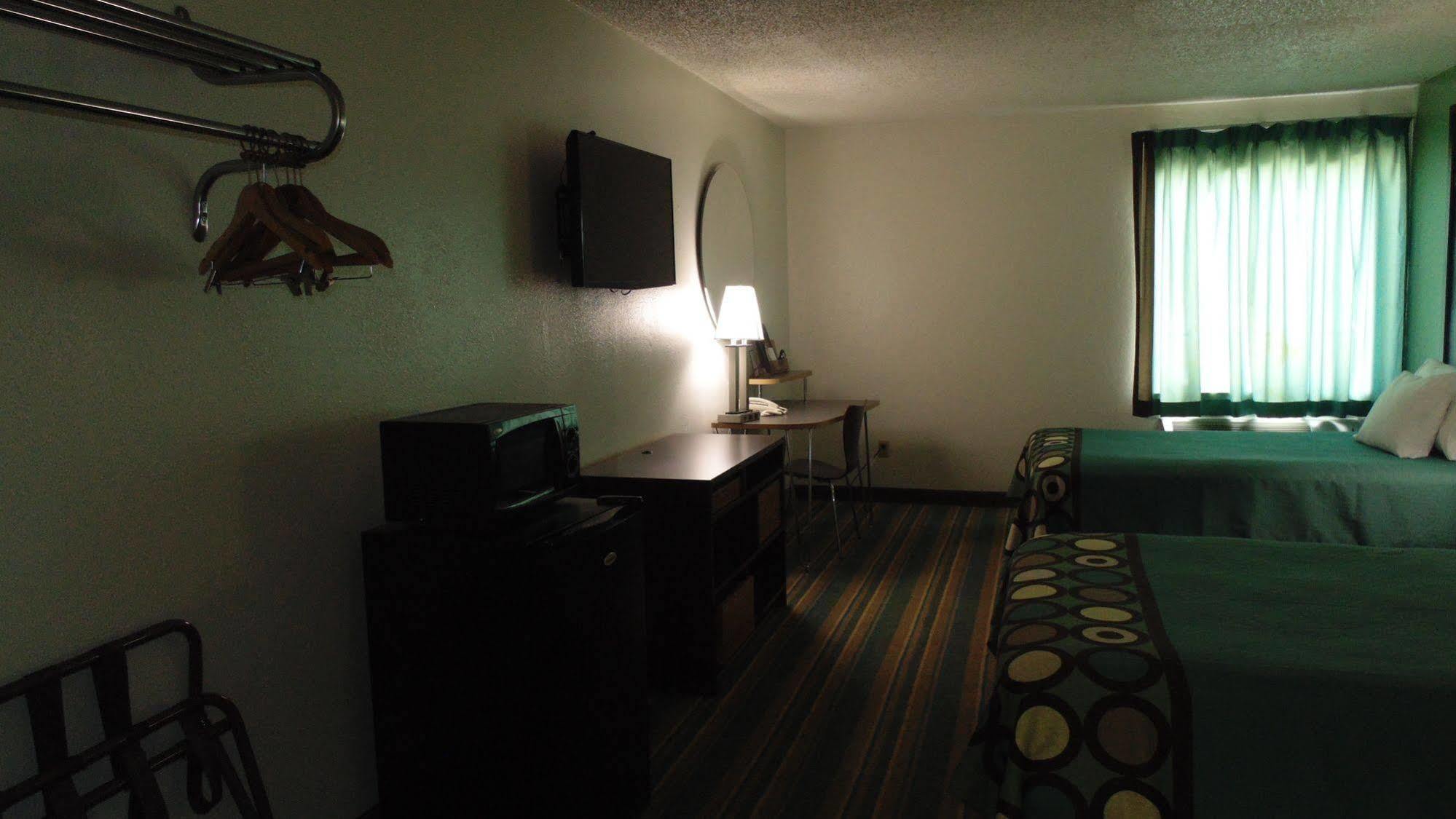 Super 8 By Wyndham Sapulpa/Tulsa Area Motell Glenpool Exteriör bild